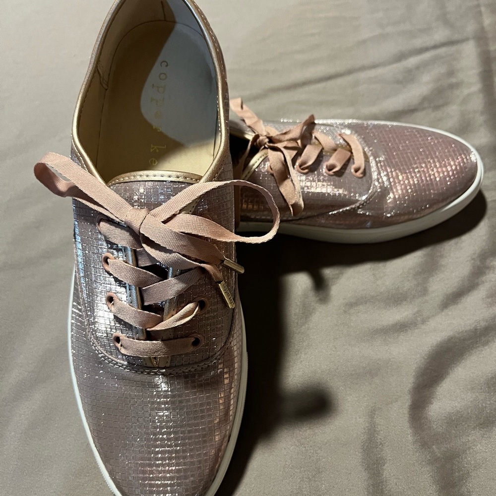Never Worn NWOT - Copper Key Shimmering Pink Sneakers